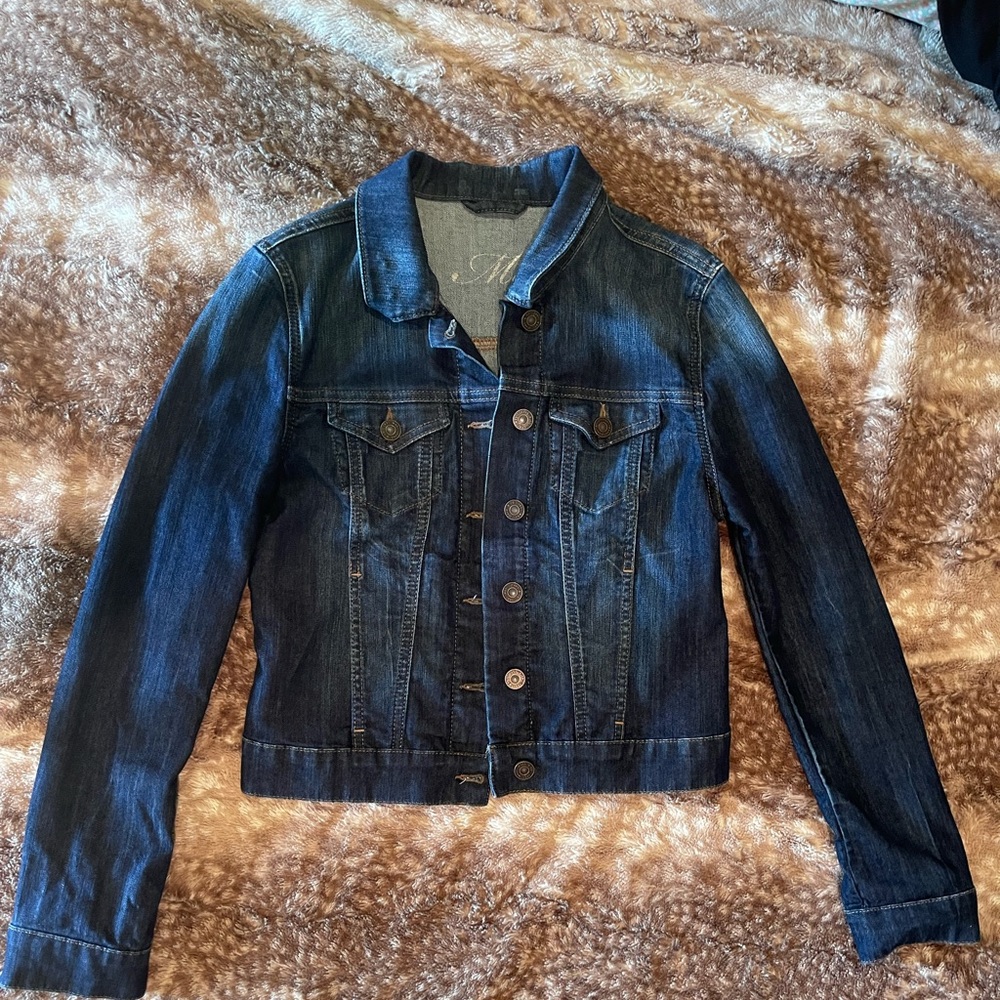 Size large, Mavi denim jacket